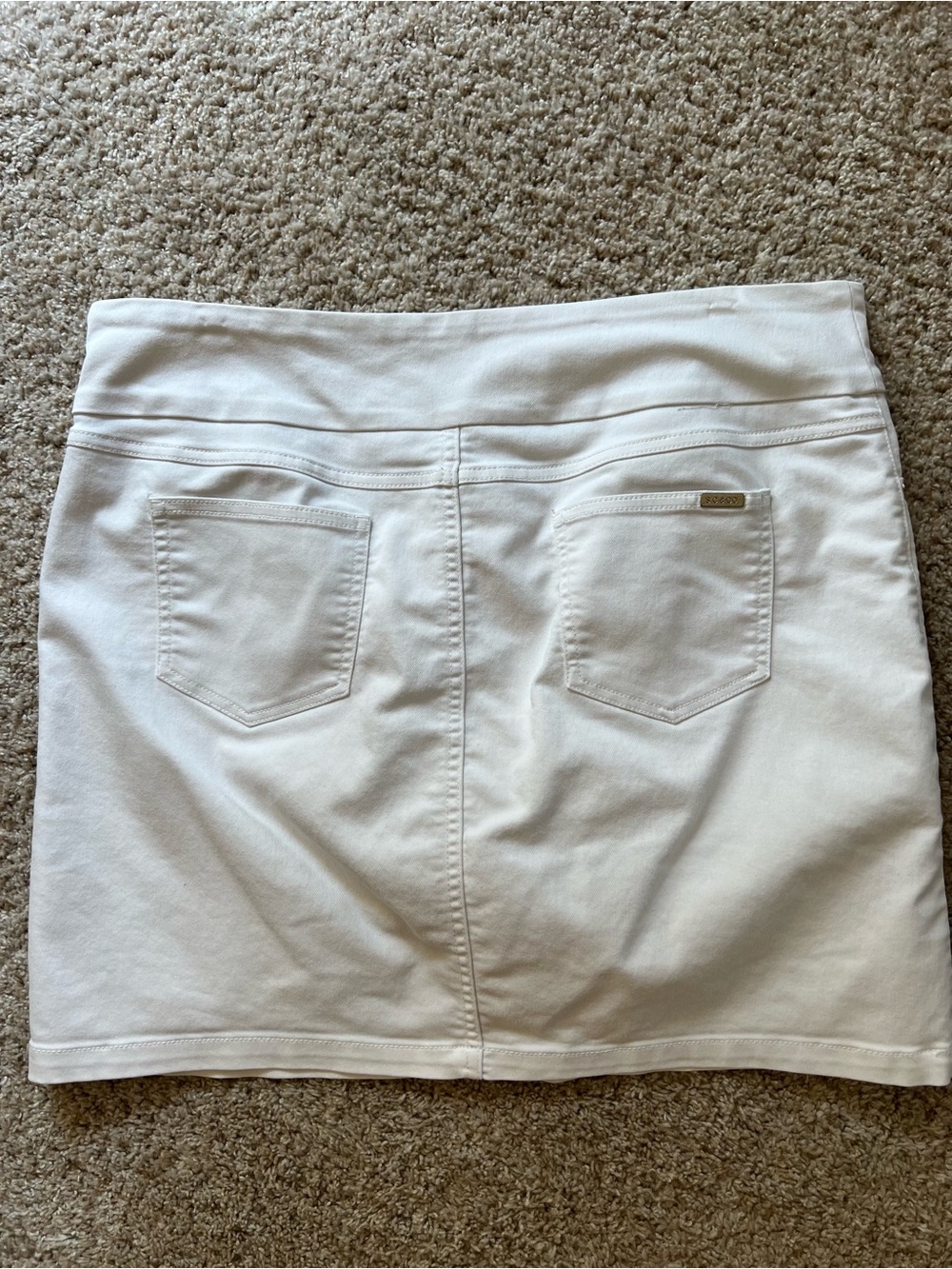 Classic White Women’s Denim Skort - Picture 2 of 3